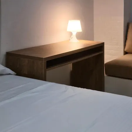 Promo Price September - Cave By The Sea Apartmán Golem (Tirana)