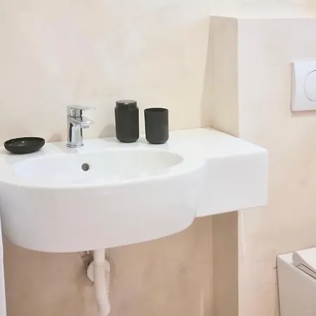 Apartmán Promo Price September - Cave By The Sea *